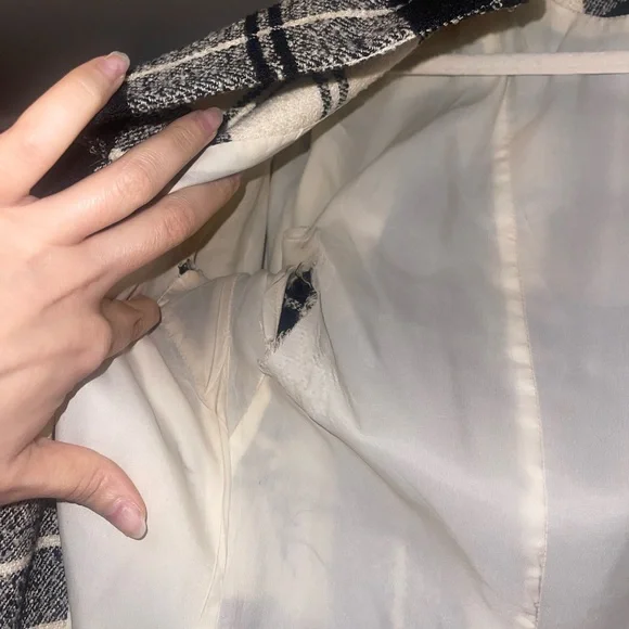 Amazing vintage skirt suit with detailed buttons - Picture 6 of 7